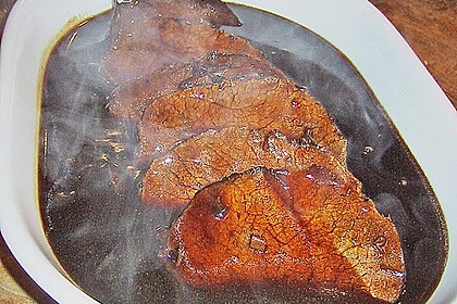 Rinderschmorbraten nach Burgunder Art