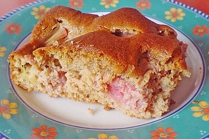 Rhabarberkuchen mit Marzipan 1