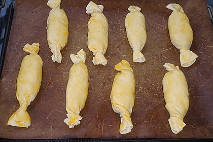 Frischk&auml;se - Hackfleisch - R&ouml;llchen in Bl&auml;tterteig 14