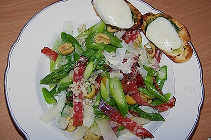 Warmer Spargelsalat