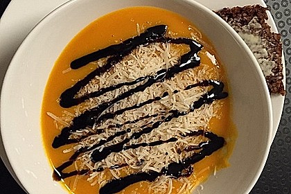 Kürbissuppe mit Ingwer und Kokos 23