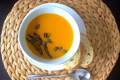 Kürbissuppe mit Ingwer und Kokos 1