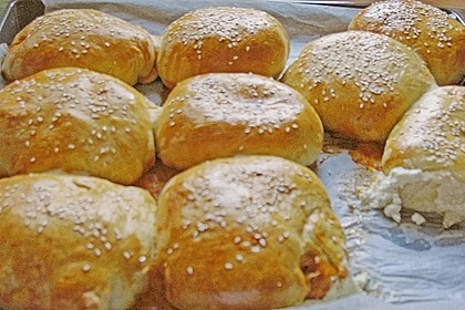 Weiche Brötchen gefüllt mit Hackfleisch 57