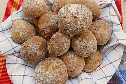 Weiche Brötchen gefüllt mit Hackfleisch 27