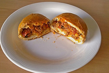 Weiche Brötchen gefüllt mit Hackfleisch 8