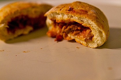 Weiche Brötchen gefüllt mit Hackfleisch 45