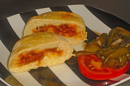 Weiche Brötchen gefüllt mit Hackfleisch 16