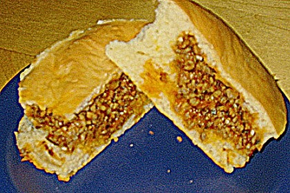 Weiche Brötchen gefüllt mit Hackfleisch 63