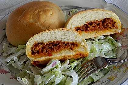 Weiche Brötchen gefüllt mit Hackfleisch 3