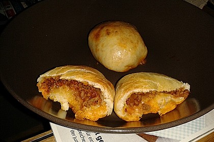 Weiche Brötchen gefüllt mit Hackfleisch 22