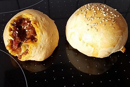 Weiche Brötchen gefüllt mit Hackfleisch 6