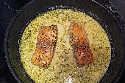 Pochierter Lachs in Sekt - Limetten - Sauce 11