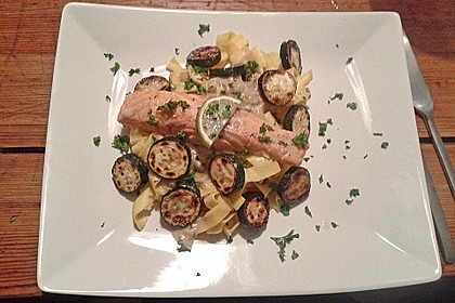 Pochierter Lachs in Sekt - Limetten - Sauce 2