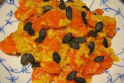 Karotten - Currypfanne mit K&uuml;rbiskernen