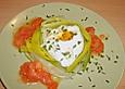 Pochierte Eier im Porreenest mit Tomatenvinaigrette