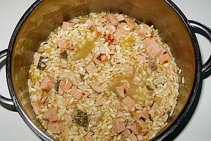 Tomaten - Gem&uuml;sesuppe mit Cabanossi