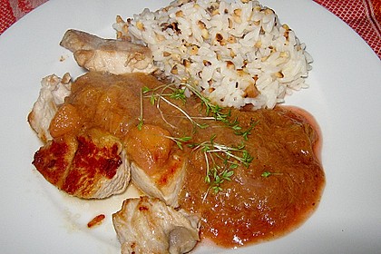 H&auml;hnchenbrust mit Rhabarberchutney und Mandelreis 2