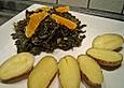 Gr&uuml;nkohl mit Orangenfilets und Aprikosen
