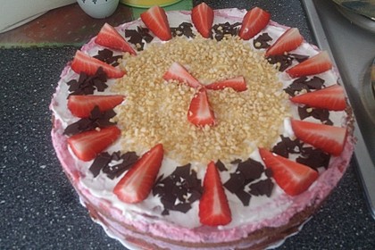 Erdbeer - Joghurt - Sahne - Torte 27