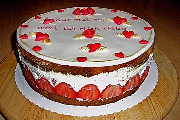 Erdbeer - Joghurt - Sahne - Torte