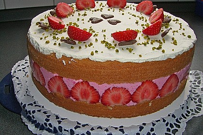 Erdbeer - Joghurt - Sahne - Torte 8
