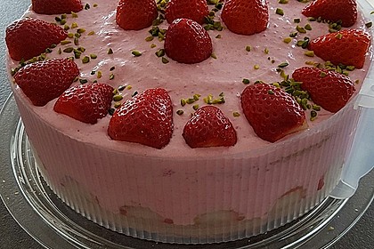 Erdbeer - Joghurt - Sahne - Torte 14