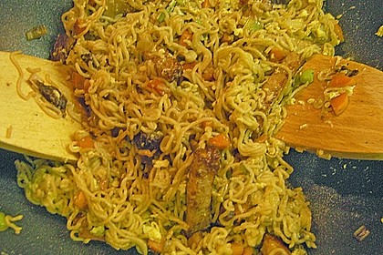 Chinesische Eier - Nudeln 10