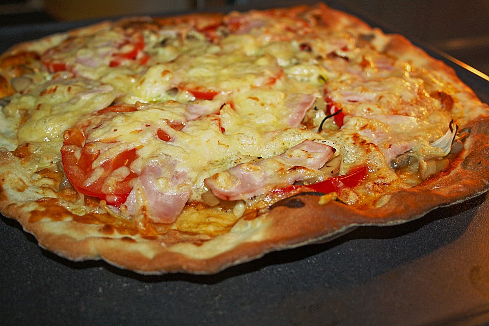 Pizzateig / Pizzabrot (Rezept mit Bild) von barbarapoet | Chefkoch.de