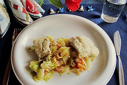 Seelachs auf Spitzkohl mit Schinkenwürfeln und buntem Gemüse 6