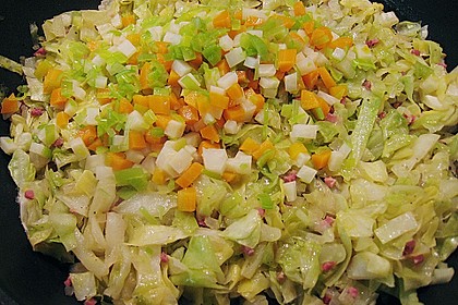 Seelachs auf Spitzkohl mit Schinkenwürfeln und buntem Gemüse 5