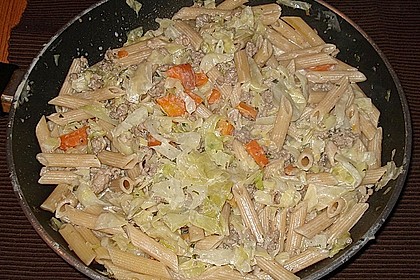 Spitzkohl - Nudelpfanne 1