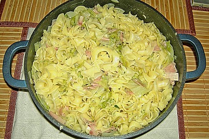 Spitzkohl - Nudelpfanne 2