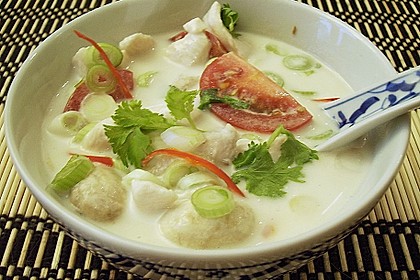 Scharfe Hühnersuppe in Kokosmilch 1