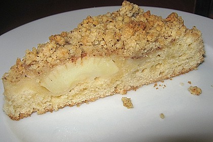 Saftiger Apfelkuchen mit Mandel - Zimt - Streuseln 2