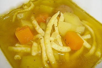 K&uuml;rbis - Kartoffel Suppe mit Pastaeinlage 1