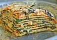 Pfannkuchen - Torte mit Spinat und K&auml;se