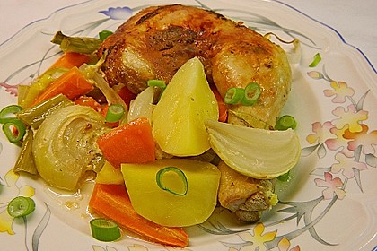 Knusprige Hähnchenschenkel mit Gemüse 2