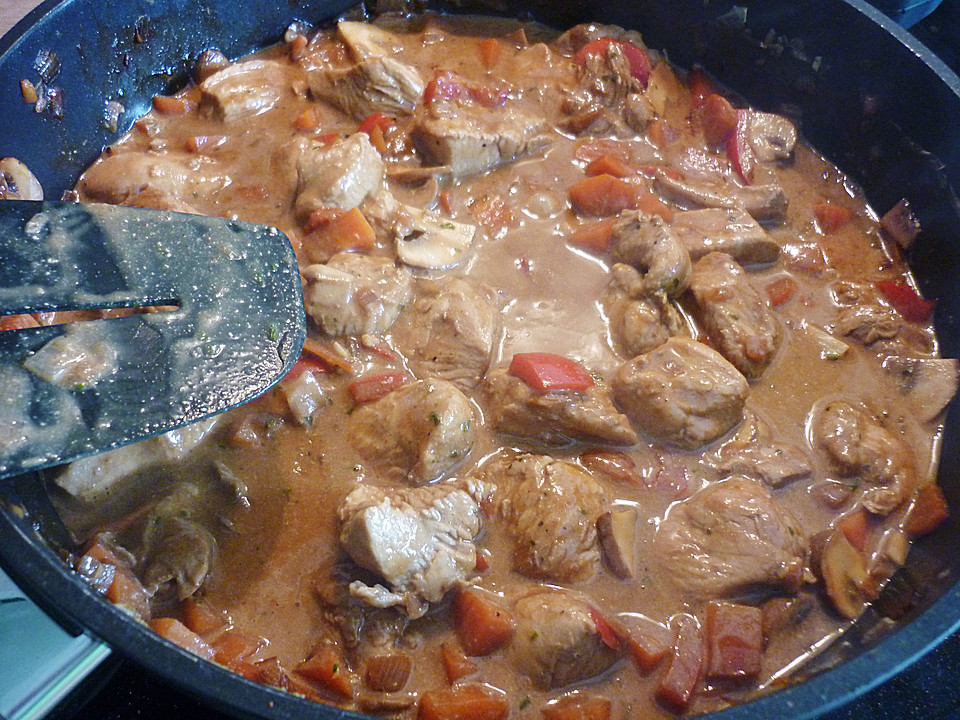 Putengulasch einfach und schnell (Rezept mit Bild) | Chefkoch.de