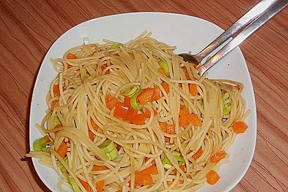 Asiatischer Spaghettisalat 7