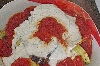 Mediterranes gebackenes Gemüse mit Joghurt - Tomatensauce 35