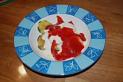 Mediterranes gebackenes Gemüse mit Joghurt - Tomatensauce 34