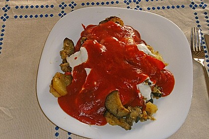 Mediterranes gebackenes Gemüse mit Joghurt - Tomatensauce 29