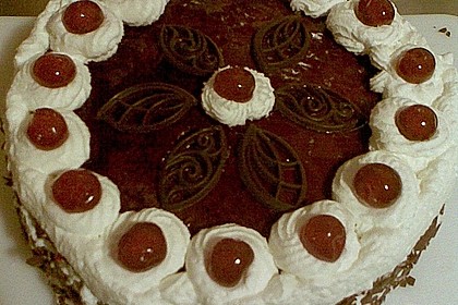 Schwarzwälder - Kirsch - Torte 64