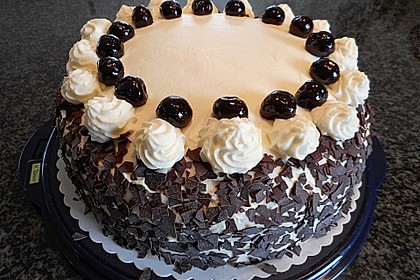 Schwarzwälder - Kirsch - Torte 48