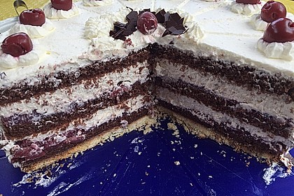Schwarzwälder - Kirsch - Torte 1
