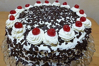 Schwarzwälder - Kirsch - Torte 3