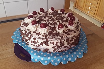 Schwarzwälder - Kirsch - Torte 104