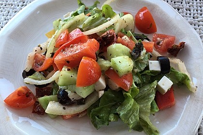 Griechischer Salat klassisch 3