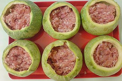 Zucchini mit Hackfleischf&uuml;llung und Ei - Zitronensauce 2
