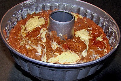 Quark - Bananen - Marmor - Gugelhupf 8